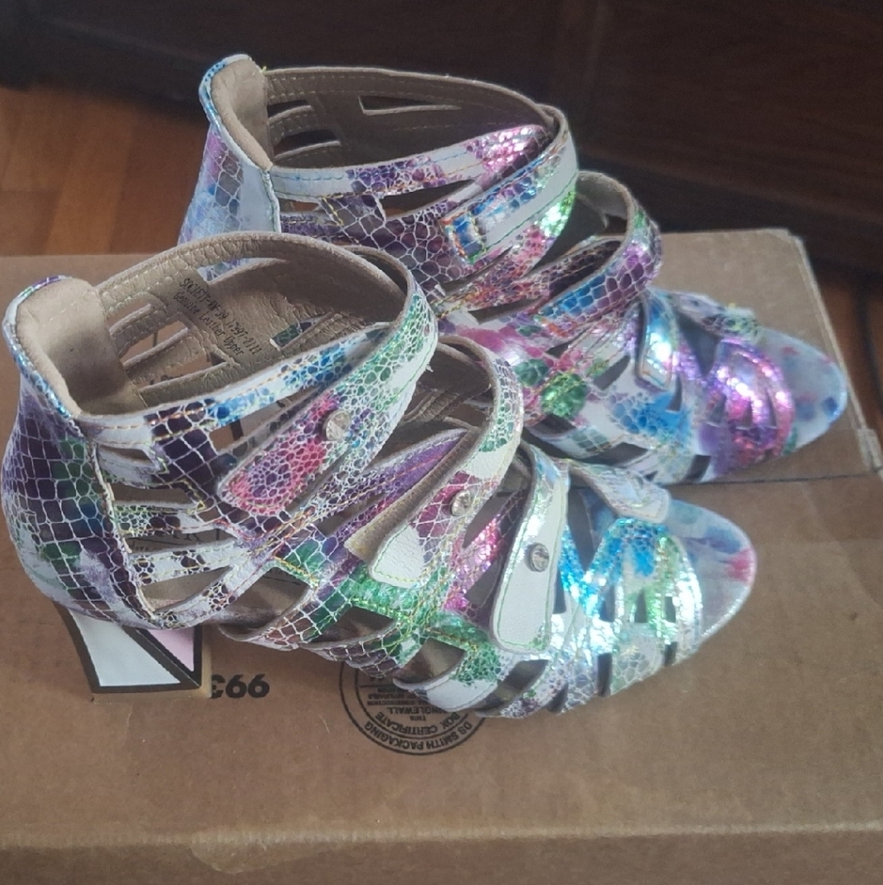 Spring Step Multicolor Strappy Sandals